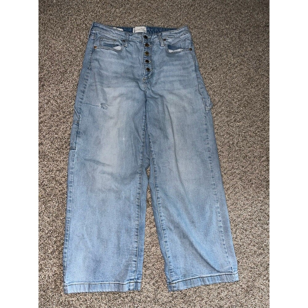 Universal Thread Lightwashed Highest Rise Wide Leg Size 8/29R